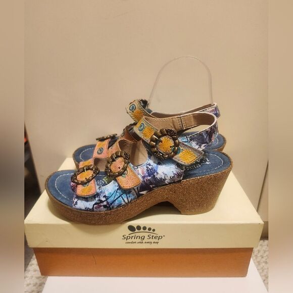 NIB L'Artiste Spring Step "Fillippa" Multi-Color Leather Sandals Sz.6 Ret.$160 - Picture 7 of 14